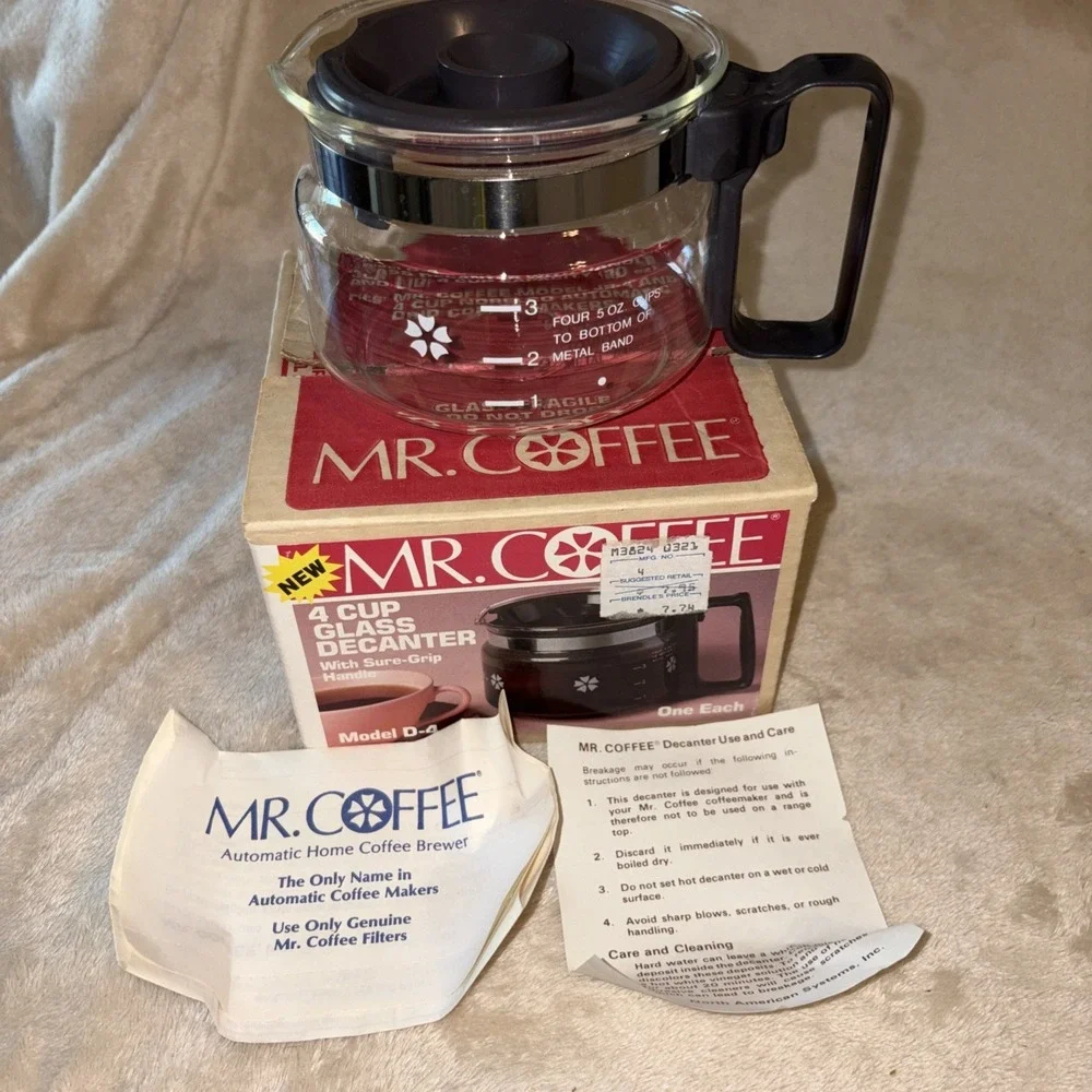 Mr. Coffee 4 Cup Glass Coffee Pot Decanter Model D4 Replacement Vintage New
